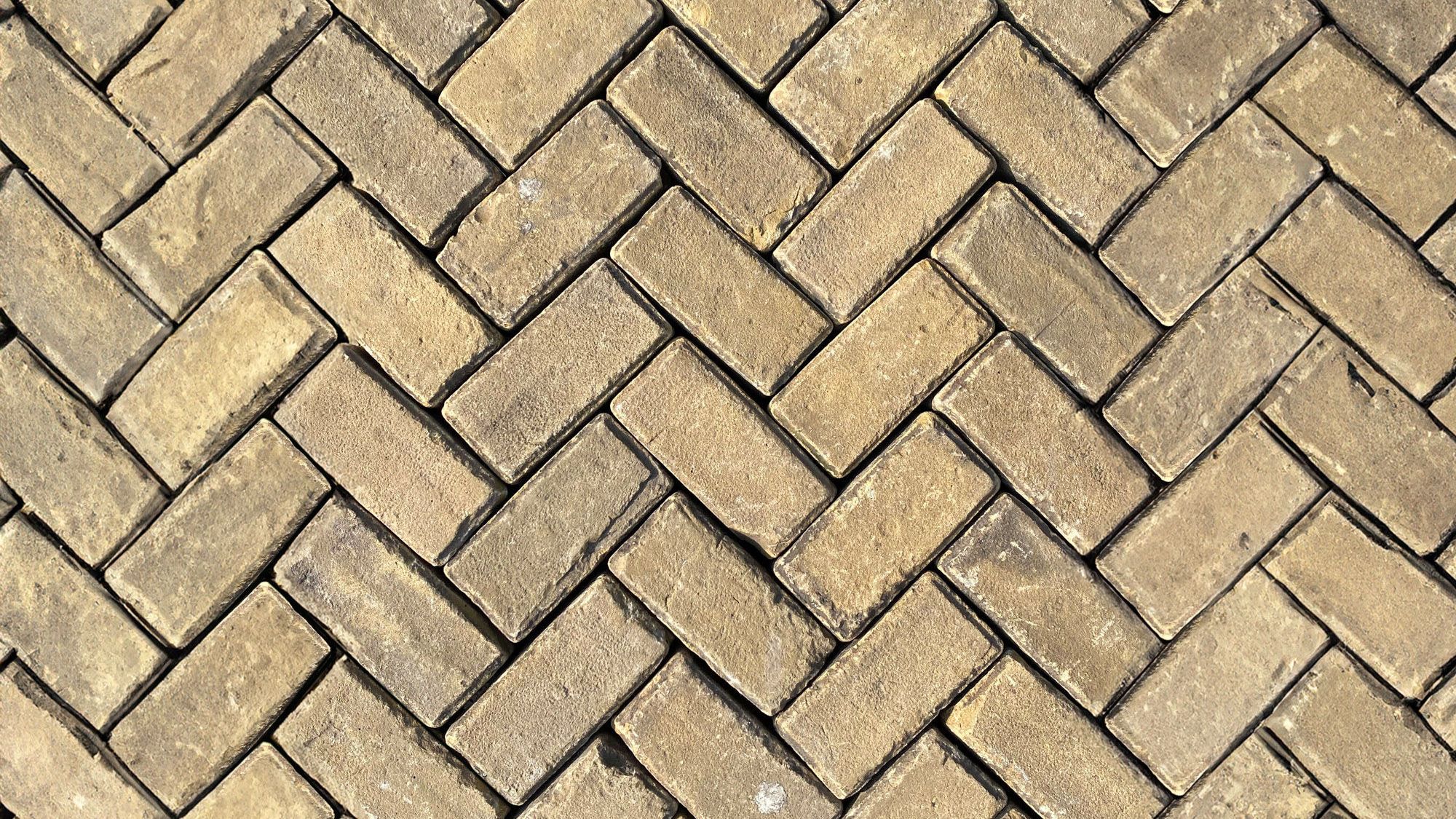 Gebakken keiformaat oud gebruikt geel (op pallet)