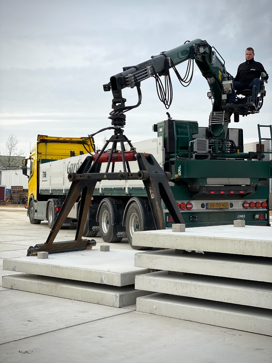 Betonplaten zonder hoekrand en de overwegingen voor je bestrating